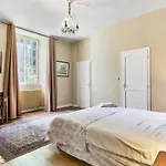 Hotell In A 17th Century Manoir - Chateau Isle Marie *