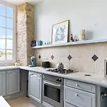 In A 17th Century Manoir - Chateau Isle Marie Picauville