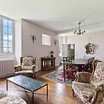 Hotell In A 17th Century Manoir - Chateau Isle Marie Picauville