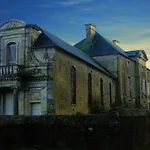 Hotell In A 17th Century Manoir - Chateau Isle Marie Picauville