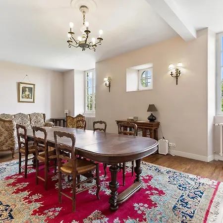 In A 17th Century Manoir - Chateau Isle Marie Hotel Picauville