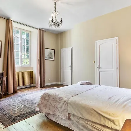 ホテル In A 17th Century Manoir - Chateau Isle Marie *