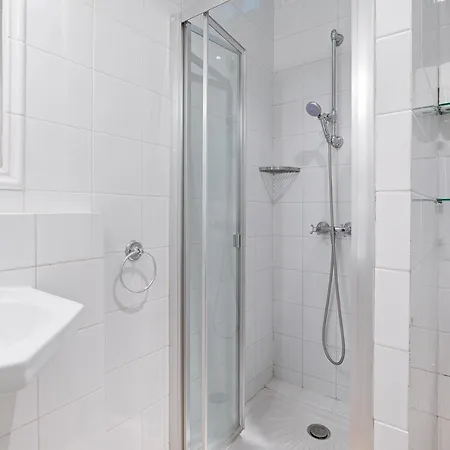 In A 17th Century Manoir - Chateau Isle Marie Picauville