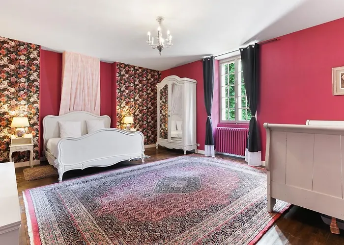 Hotel In A 17th Century Manoir - Chateau Isle Marie Picauville