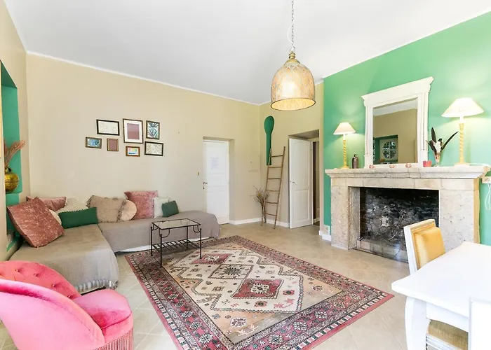 In A 17th Century Manoir - Chateau Isle Marie Hotel