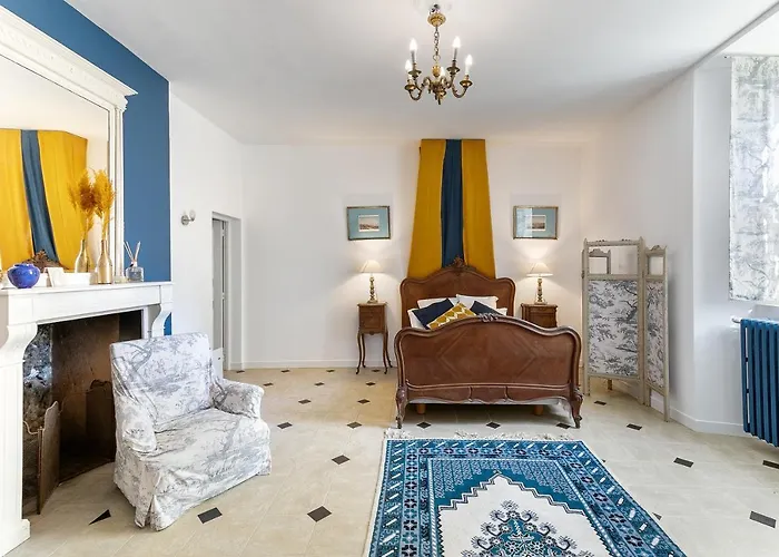 In A 17th Century Manoir - Chateau Isle Marie * Picauville